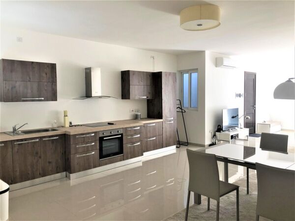 Sliema, Furnished Penthouse