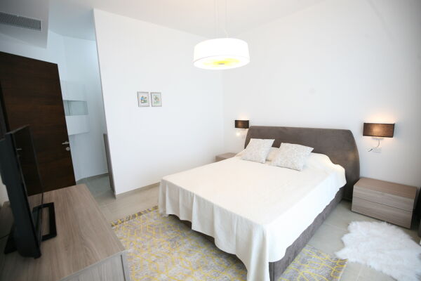 Pender Gardens, Furnished Apartment - Ref No 002889 - Image 8