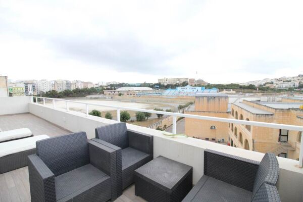 Gzira, Furnished Penthouse