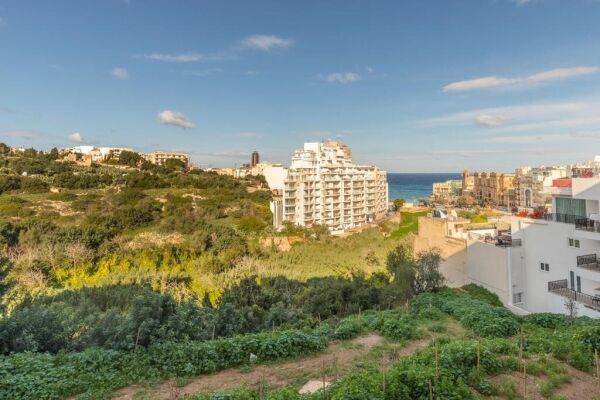 St Julians, Luxury Furnished Apartment