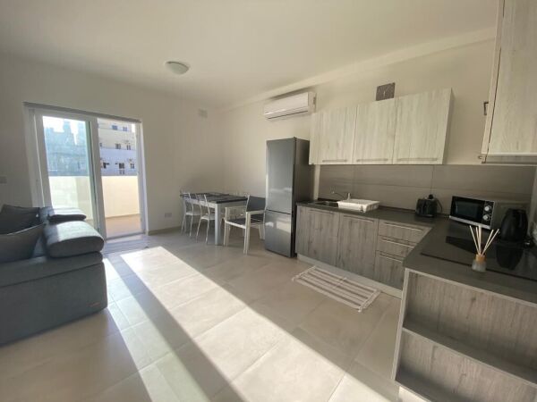 Sliema, Furnished Penthouse