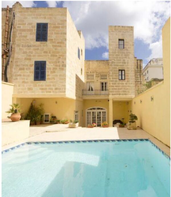 Sliema, Converted Town House