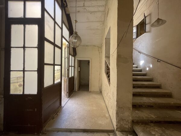 Vittoriosa (Birgu), Unconverted Palazzo - Ref No 005716 - Image 1