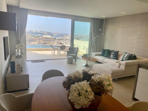 Sliema, Furnished Penthouse