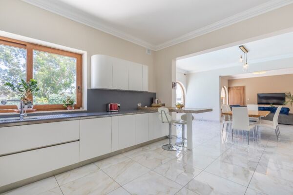 Zebbug, Luxury Semi-detached Villa - Ref No 006646 - Image 13