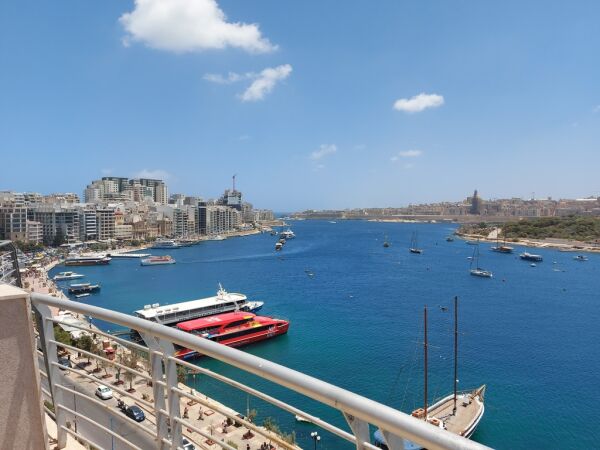 Sliema, Seafront Penthouse