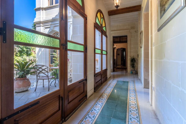 Balzan, Converted Town House - Ref No 006766 - Image 10