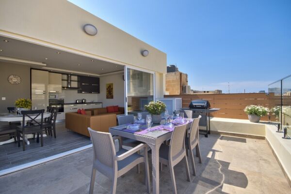 Valletta Furnished Penthouse