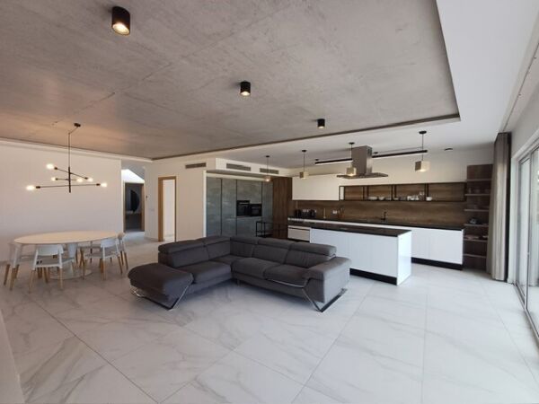 Mosta Furnished Penthouse