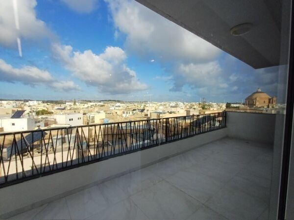 Mosta Furnished Penthouse - Ref No 008016 - Image 5