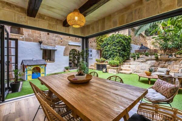 Qrendi Furnished House of Character - Ref No 008209 - Image 29